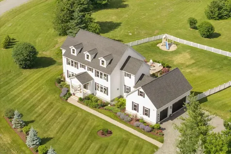 124 Dunton Circle Hampden ME 04444