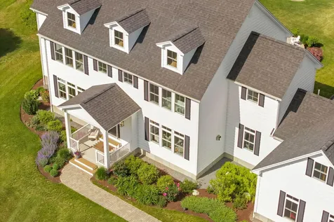 124 Dunton Circle Hampden ME 04444