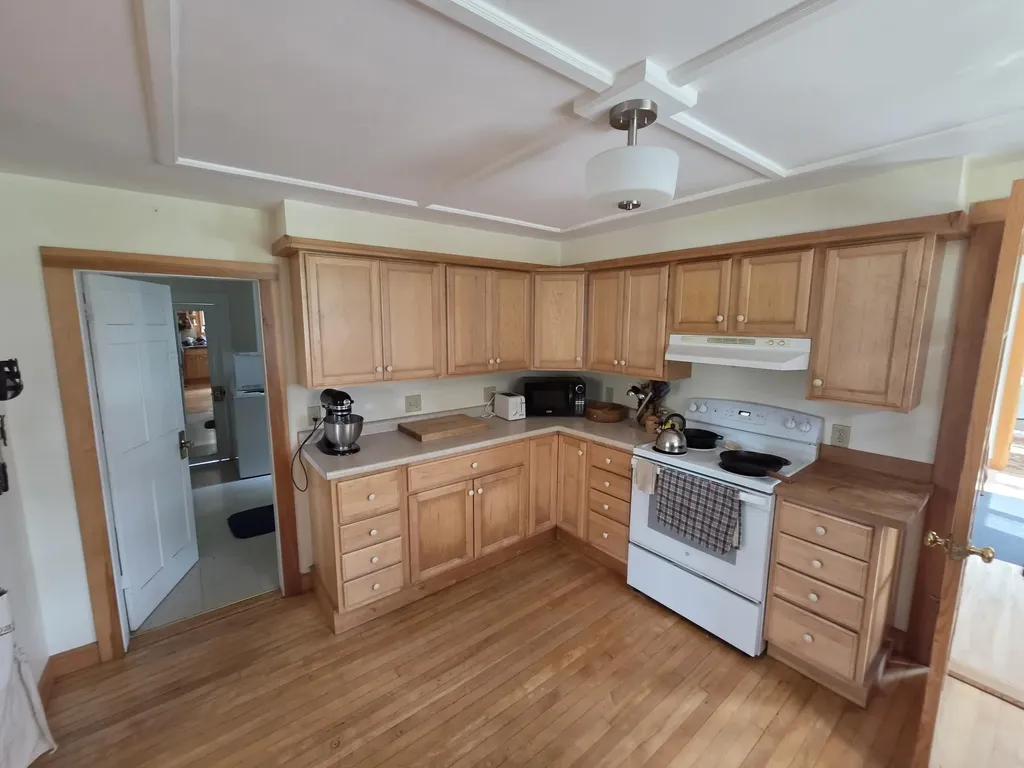 98 E Main Street Searsport ME 04974