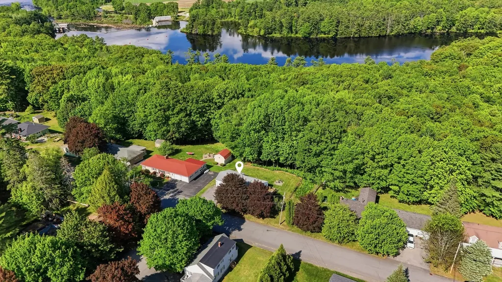 12 Saint Patrick Avenue Lewiston ME 04240