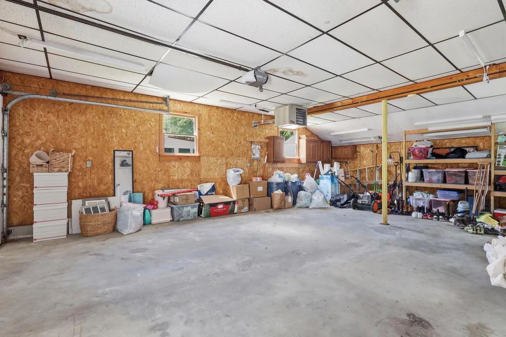 12 Saint Patrick Avenue Lewiston ME 04240