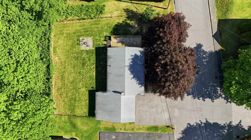 12 Saint Patrick Avenue Lewiston ME 04240