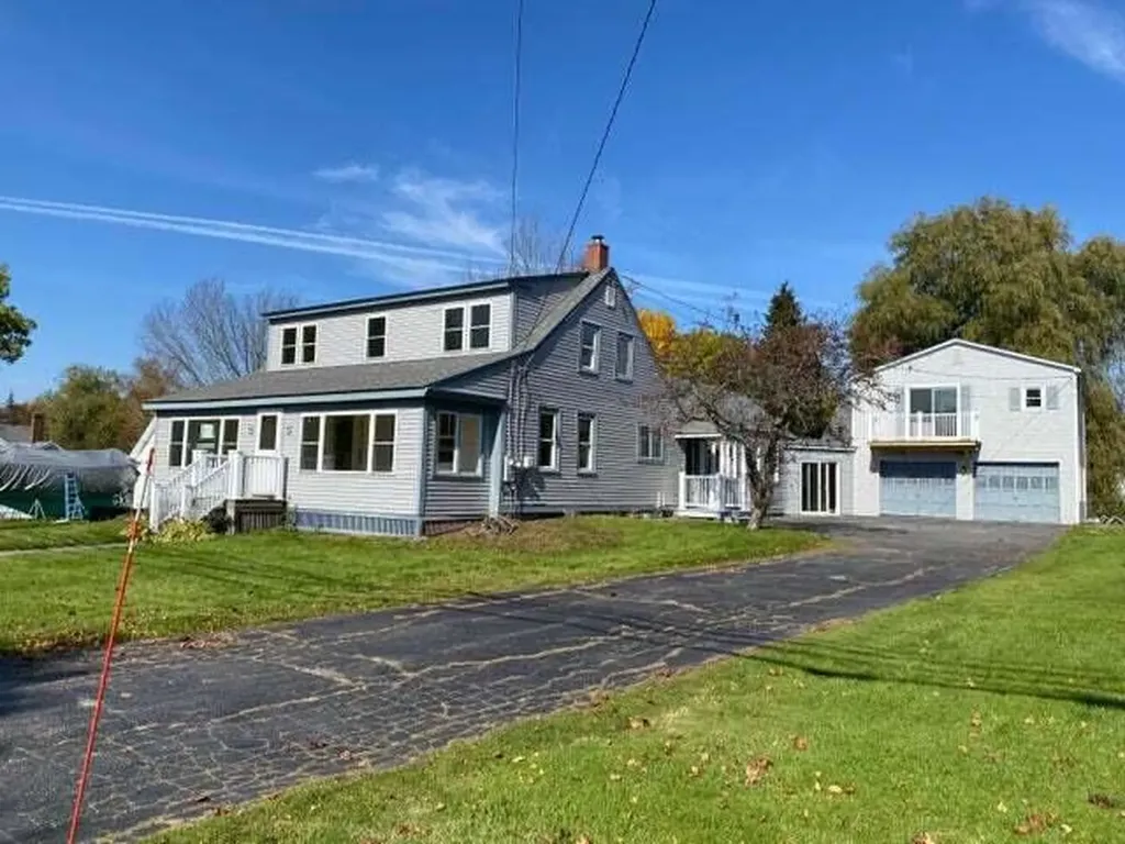 98 E Main Street Searsport ME 04974