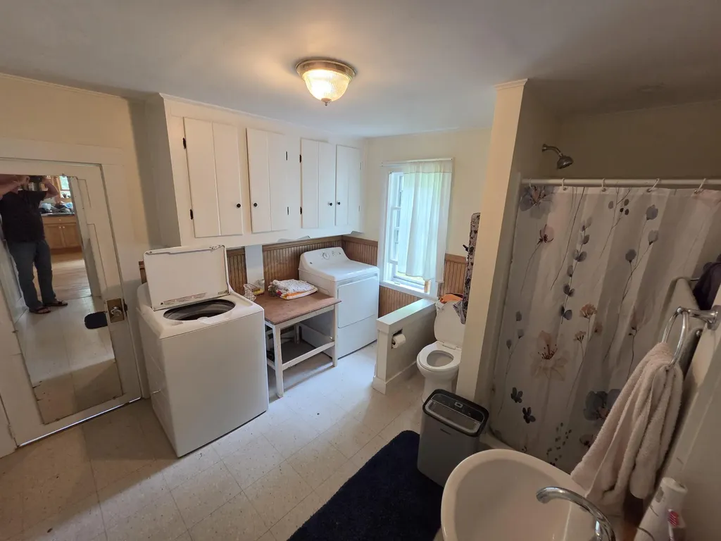 98 E Main Street Searsport ME 04974