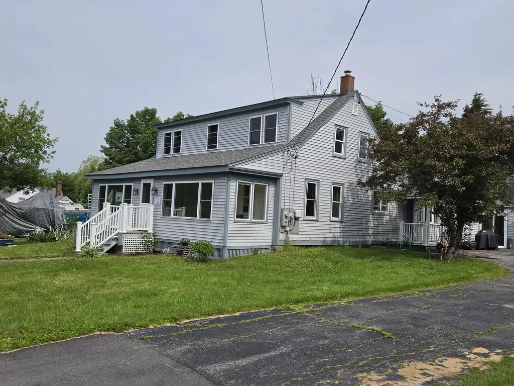 98 E Main Street Searsport ME 04974