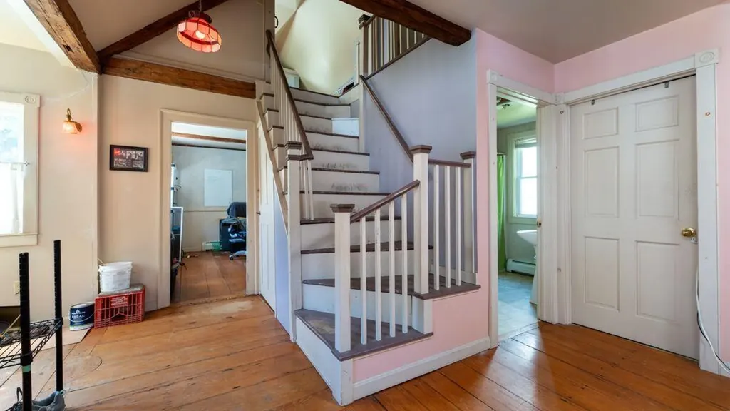 4 Back Hill Street Bowdoinham ME 04008