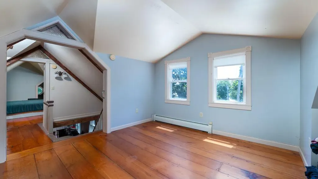 4 Back Hill Street Bowdoinham ME 04008