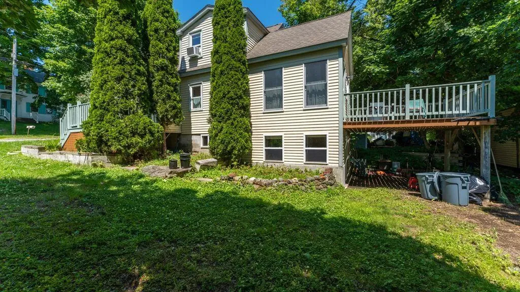 4 Back Hill Street Bowdoinham ME 04008