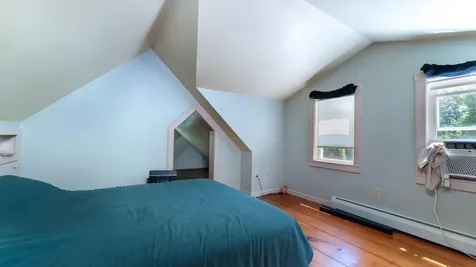 4 Back Hill Street Bowdoinham ME 04008