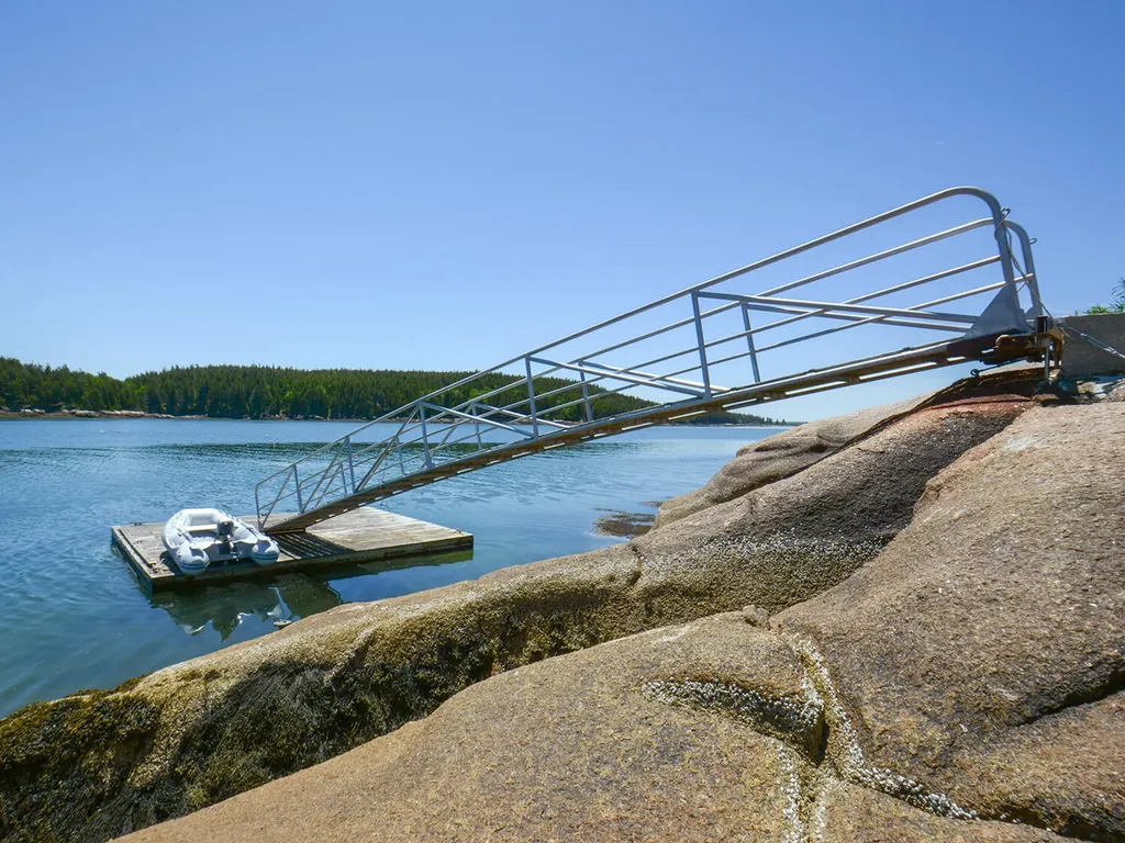10 Island Retreat Road Swans Island ME 04685
