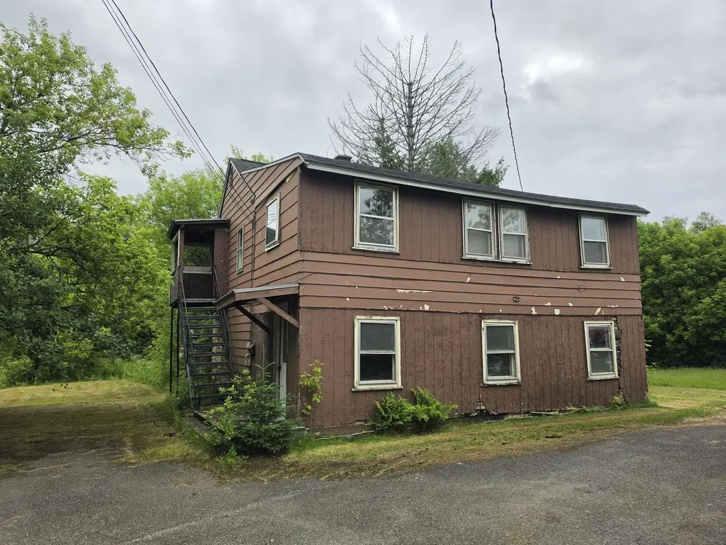 28 Roberts Street Caribou ME 04736