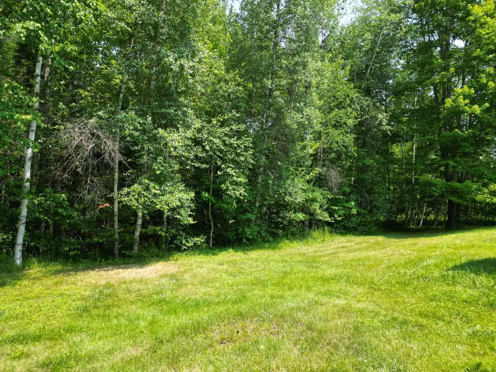 32 Kelley Avenue Lincoln ME 04457