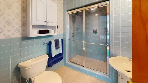 32 Kelley Avenue Lincoln ME 04457