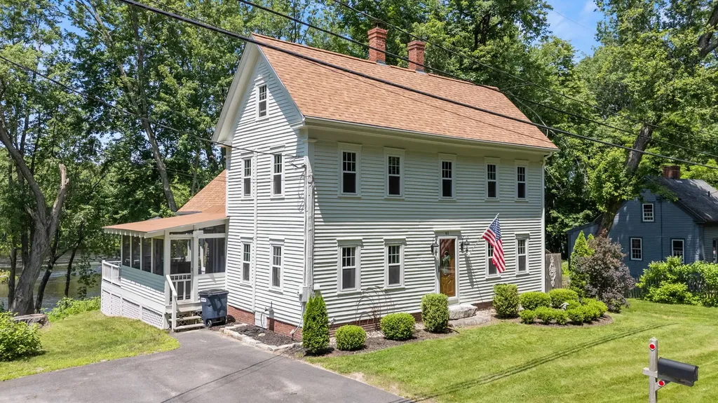 61 Salmon Falls Road Buxton ME 04093