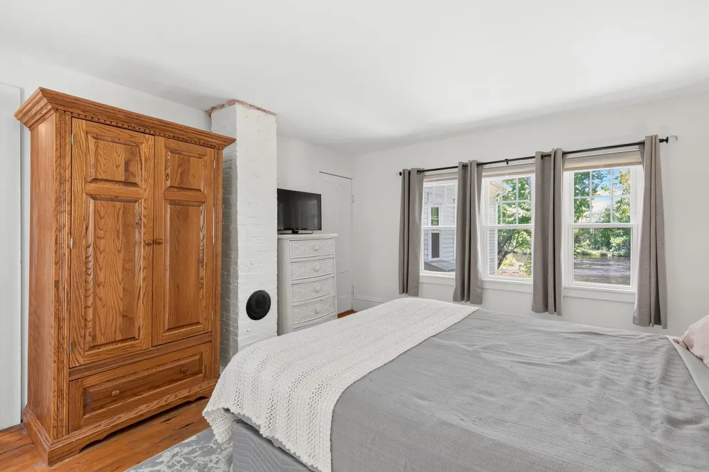 61 Salmon Falls Road Buxton ME 04093