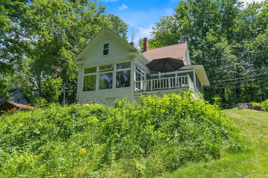 61 Salmon Falls Road Buxton ME 04093