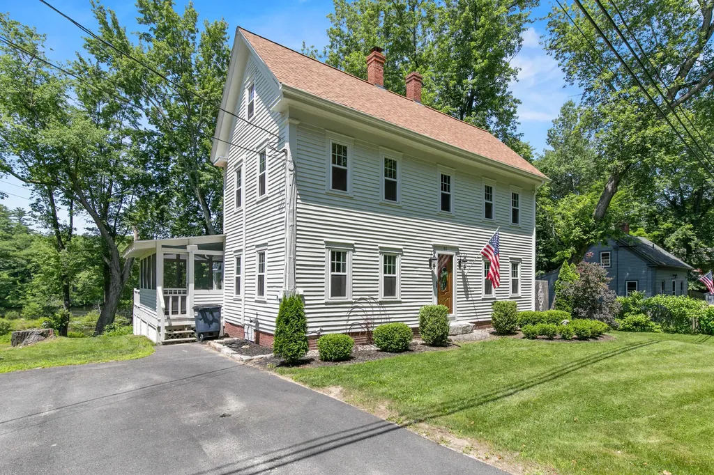 61 Salmon Falls Road Buxton ME 04093