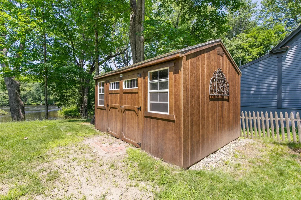 61 Salmon Falls Road Buxton ME 04093
