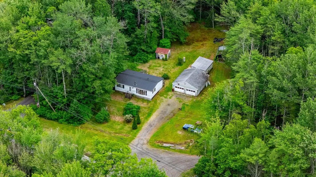 41 River Road Boothbay ME 04537