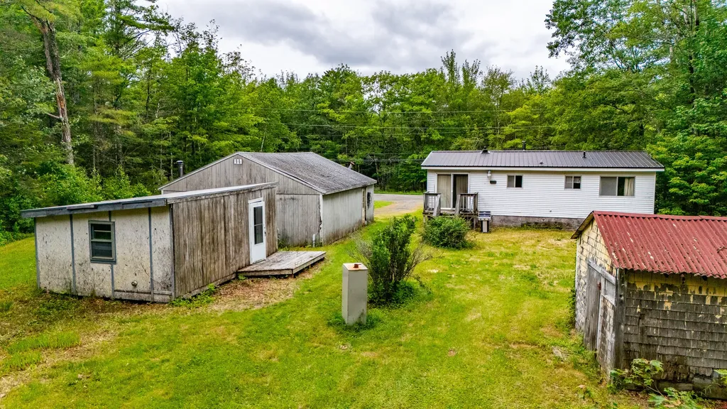 41 River Road Boothbay ME 04537