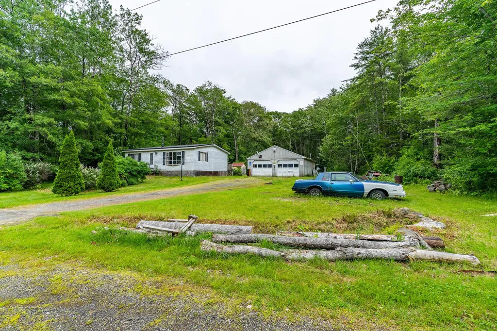 41 River Road Boothbay ME 04537