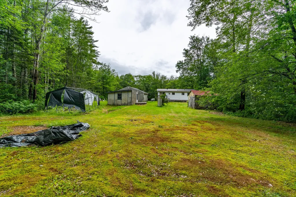 41 River Road Boothbay ME 04537