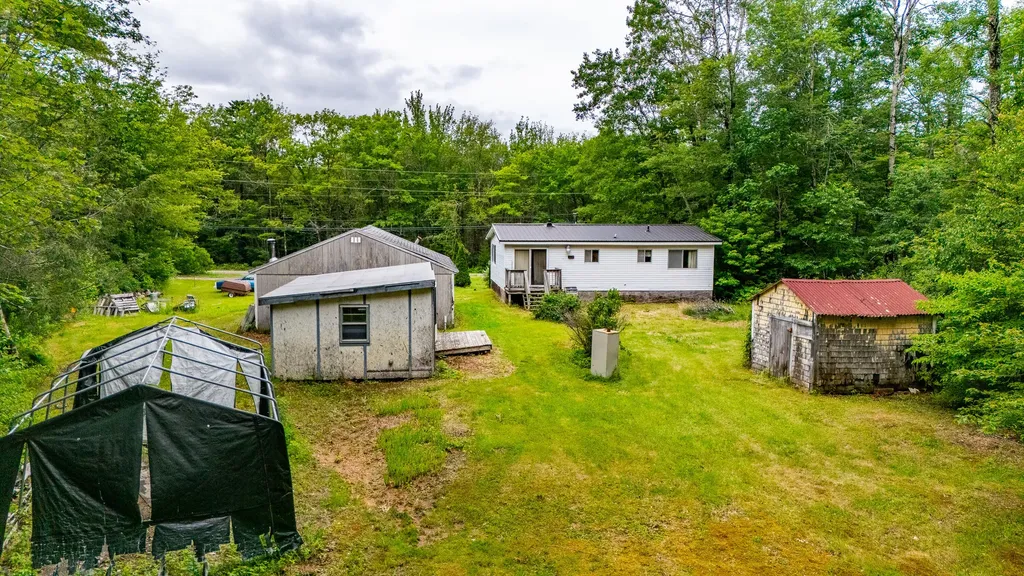 41 River Road Boothbay ME 04537
