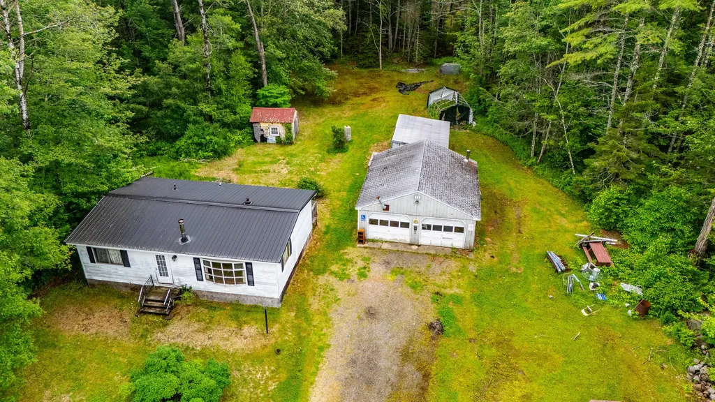 41 River Road Boothbay ME 04537