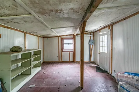 41 River Road Boothbay ME 04537
