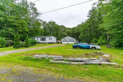 41 River Road Boothbay ME 04537