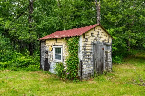 41 River Road Boothbay ME 04537