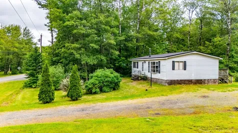 41 River Road Boothbay ME 04537