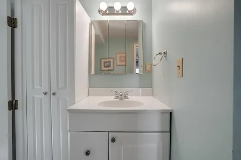 35 Kings Lane Ogunquit ME 03907