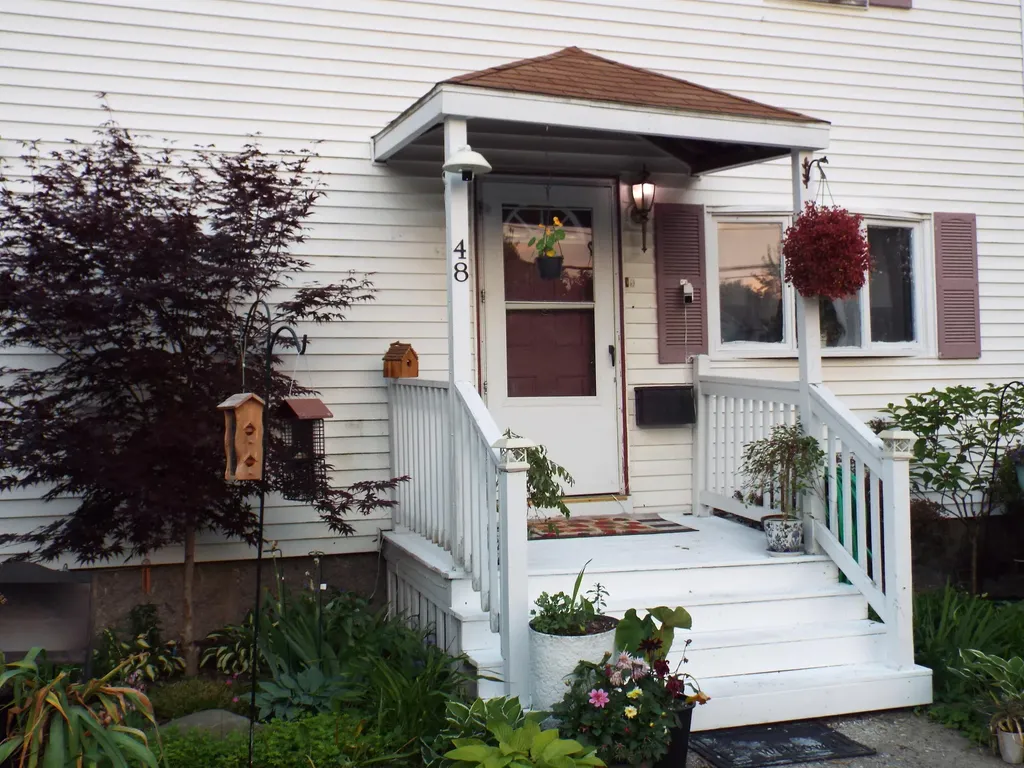 48 6th Street Bangor ME 04401