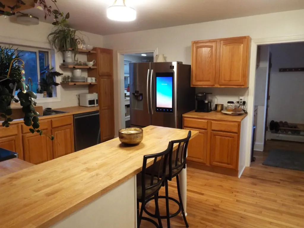 48 6th Street Bangor ME 04401