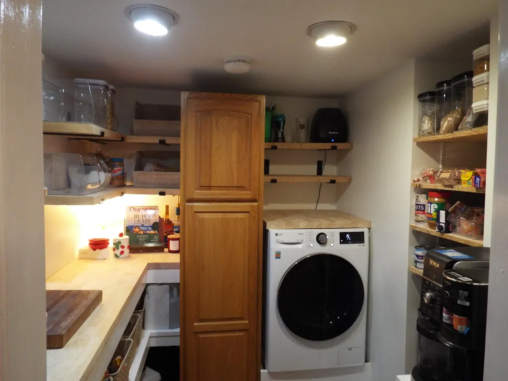 48 6th Street Bangor ME 04401