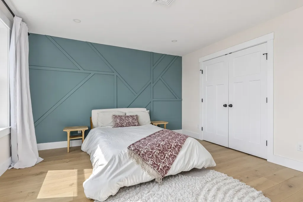 8 Waxwing Lane Falmouth ME 04105
