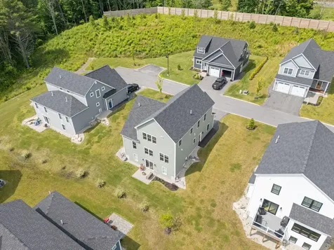 8 Waxwing Lane Falmouth ME 04105