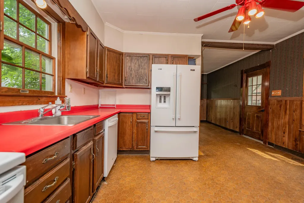 18 Prospect Street Skowhegan ME 04976