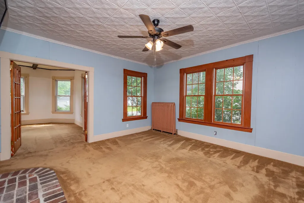 18 Prospect Street Skowhegan ME 04976