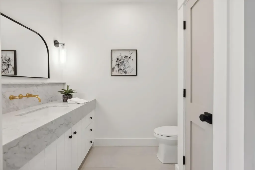 353 Pool Street Biddeford ME 04005