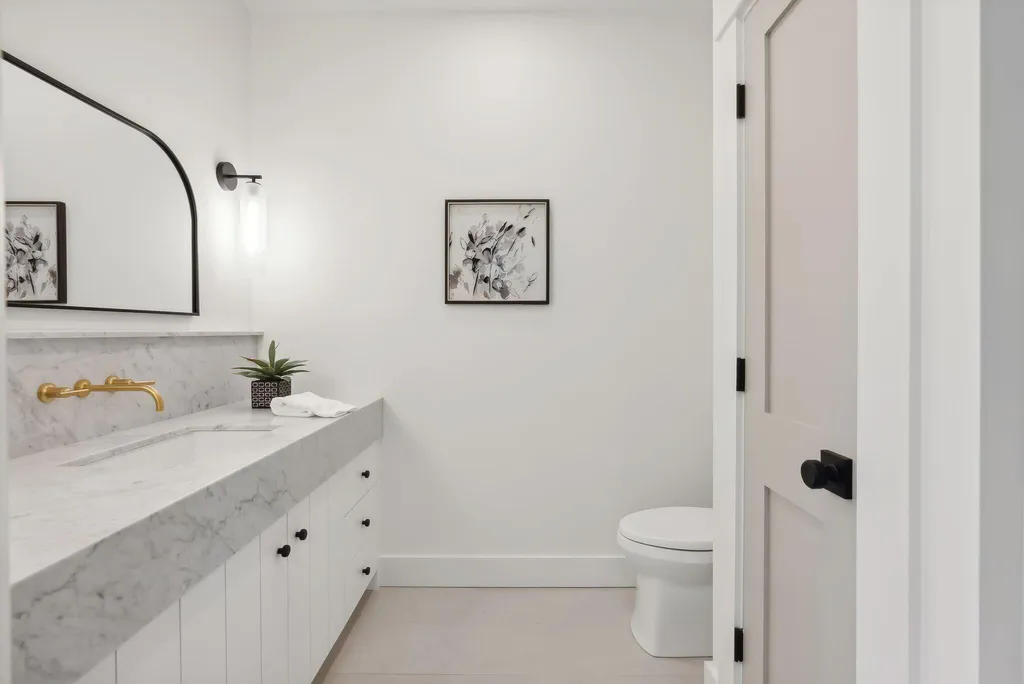 353 Pool Street Biddeford ME 04005