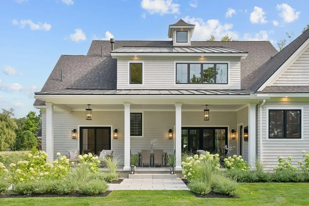353 Pool Street Biddeford ME 04005