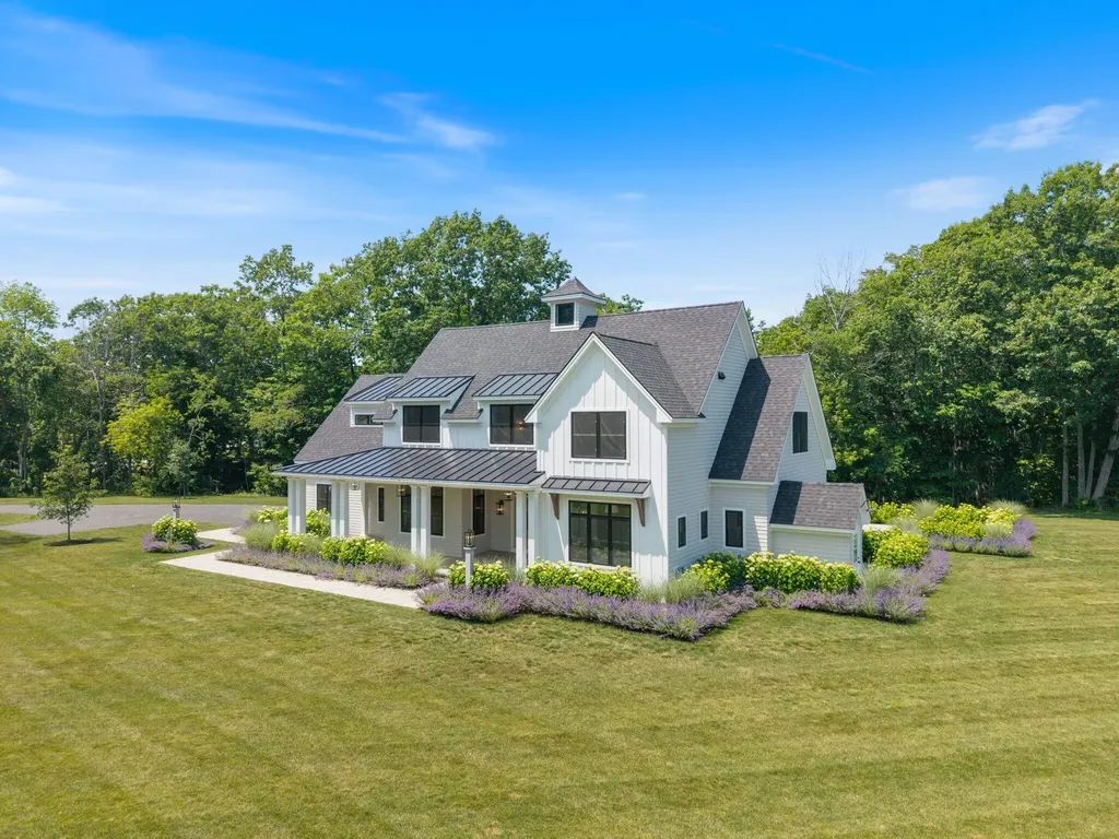 353 Pool Street Biddeford ME 04005