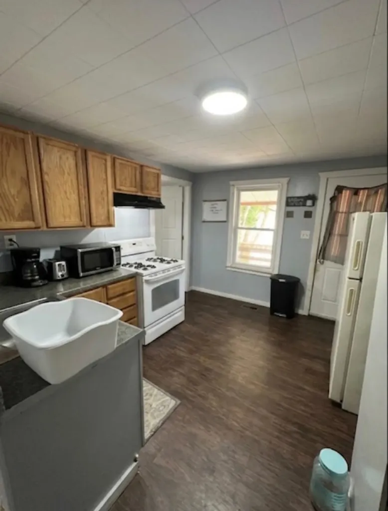 7 Jack Court Lewiston ME 04240