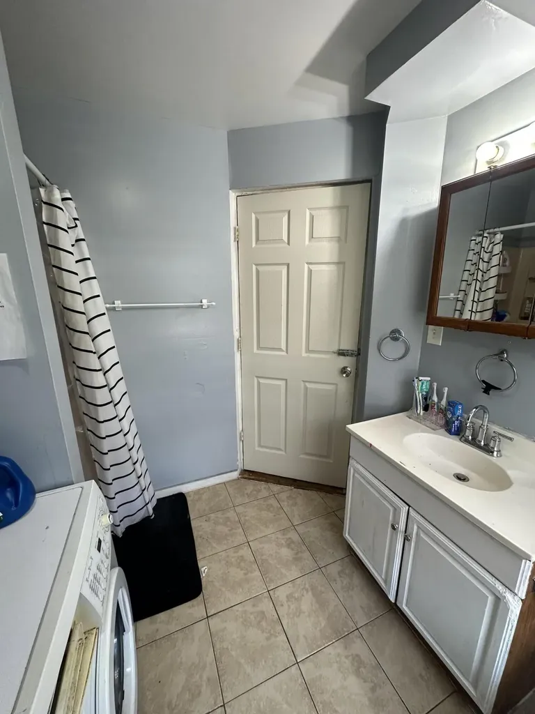 7 Jack Court Lewiston ME 04240
