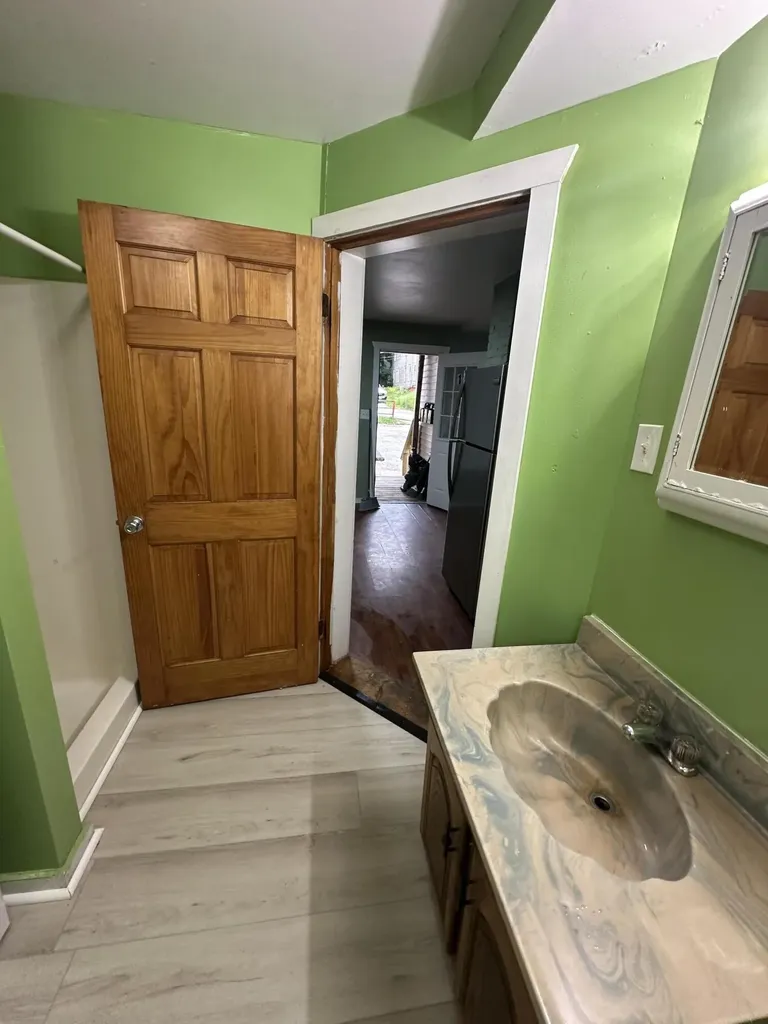 7 Jack Court Lewiston ME 04240