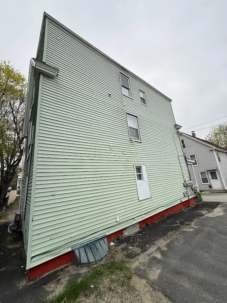 7 Jack Court Lewiston ME 04240