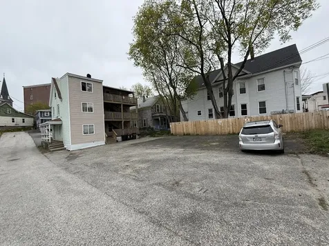 7 Jack Court Lewiston ME 04240