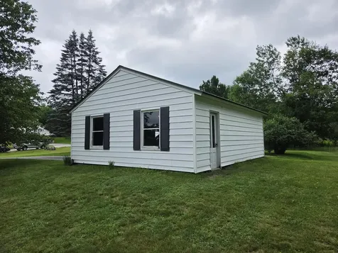 7 Turner Lane Paris ME 04281